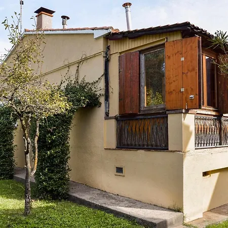 Can Camps Besalu Casa Planta Baja Con Jardin Exterior photo