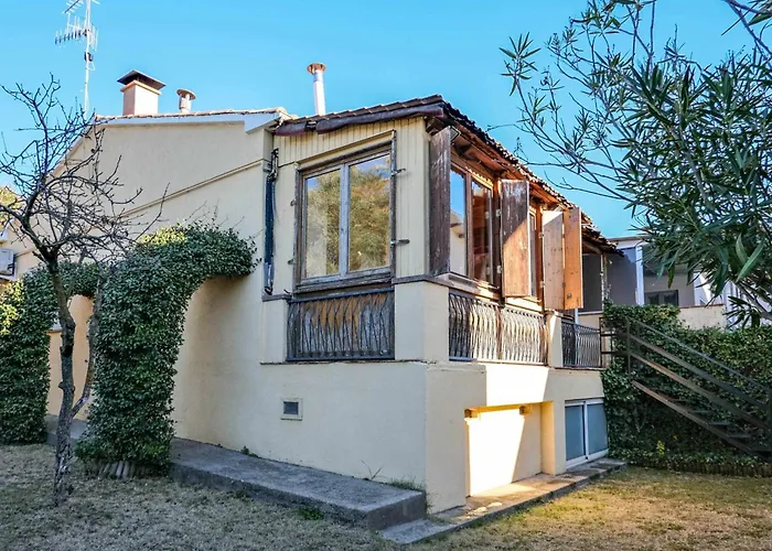 Can Camps Besalu Casa Planta Baja Con Jardin