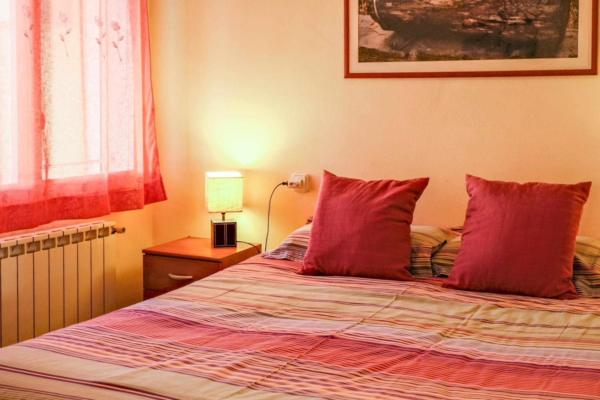 Camps Casa Planta Baja Con Jardin * Besalu