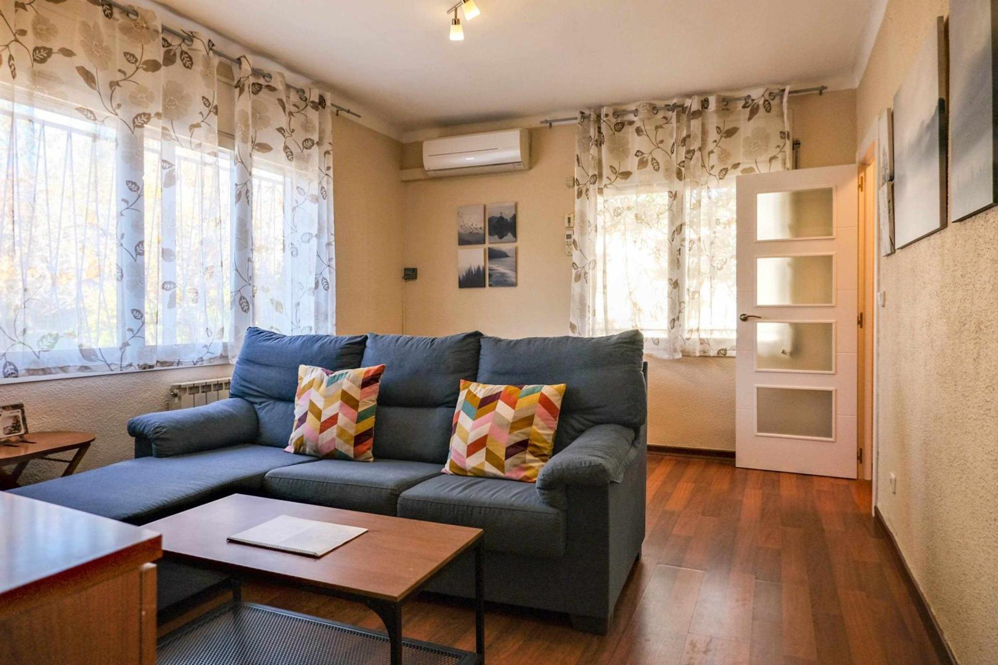 Camps Casa Planta Baja Con Jardin *