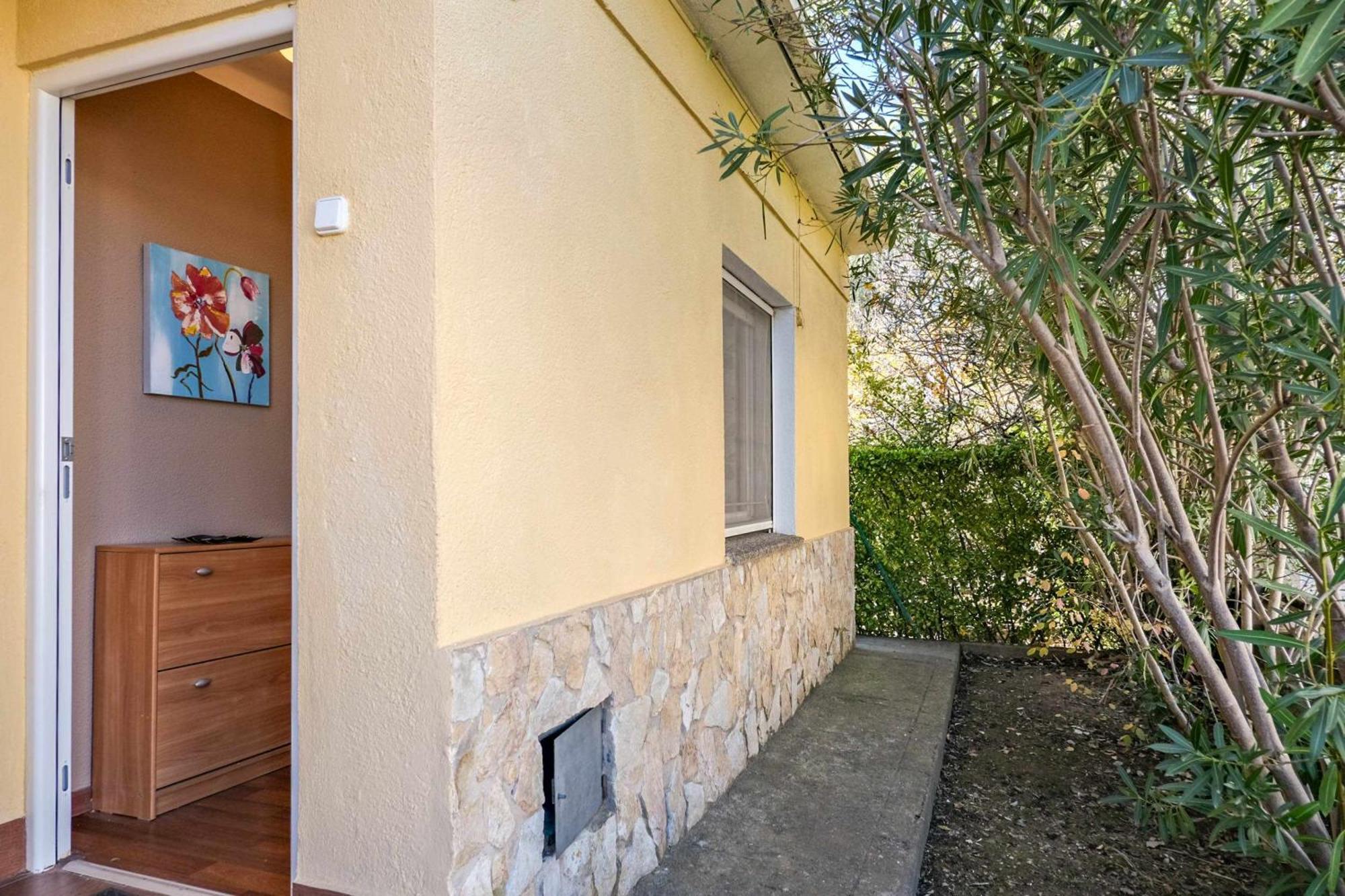 Holiday home Camps Casa Planta Baja Con Jardin Besalu